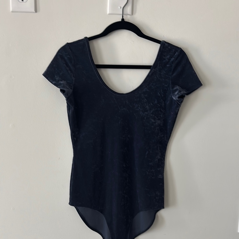 American Eagle Outfitters Blue Fitted Cap Sleeve Bodysuit